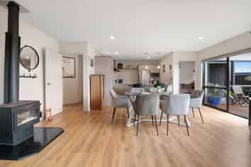 115 Alec Craig Way, Gulf Harbour