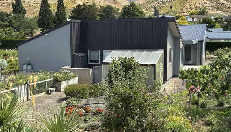 4 Lowburn Valley Road, Lowburn