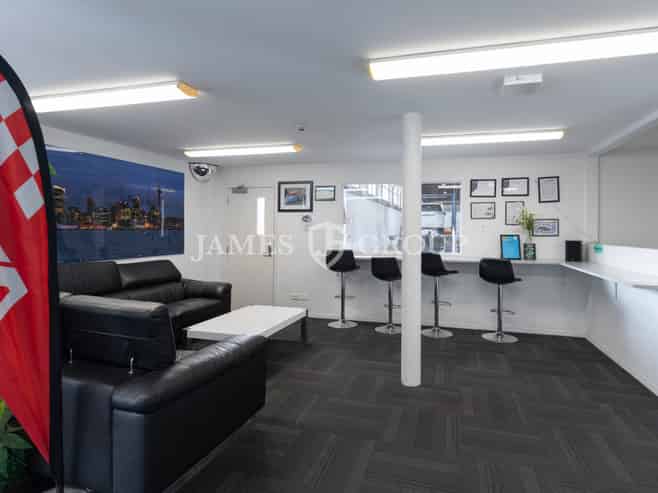 1,500sqm Warehouse & 1,000sqm Yard in Ellerslie