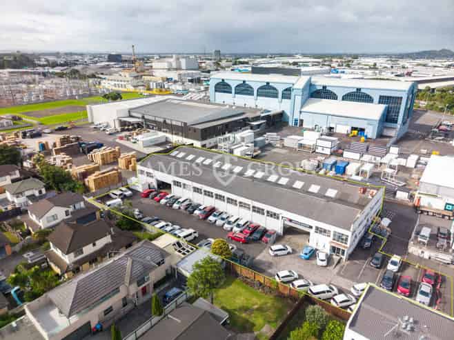 1,500sqm Warehouse & 1,000sqm Yard in Ellerslie