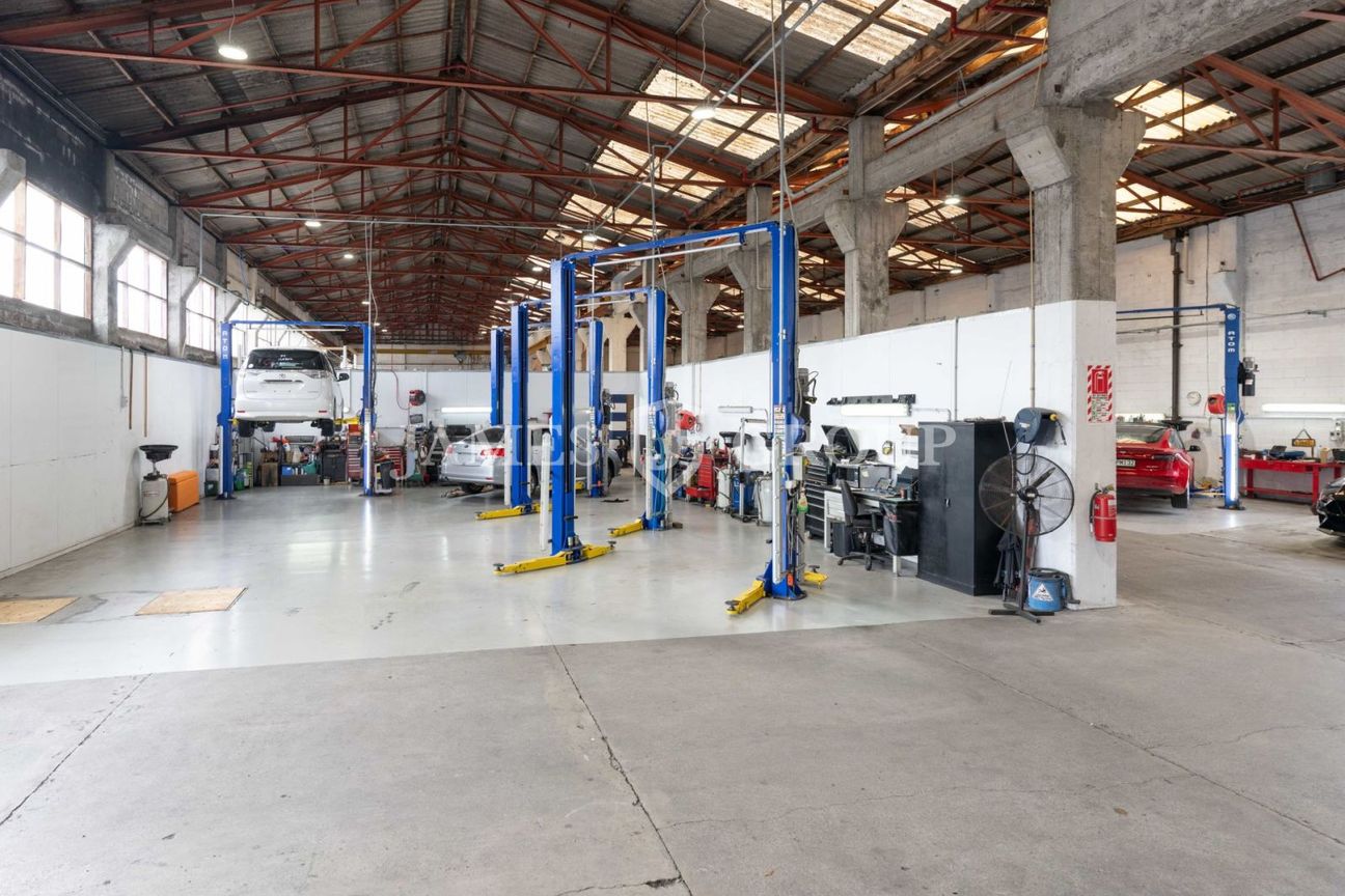 1,500sqm Warehouse & 1,000sqm Yard in Ellerslie - Mehr