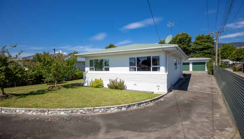 9 Black Street, Stoke