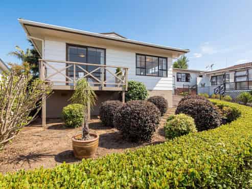 2/163 Onerahi Road, Onerahi