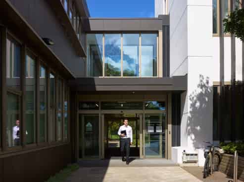 Modern Serviced Offices 22–50sqm Flexible Terms