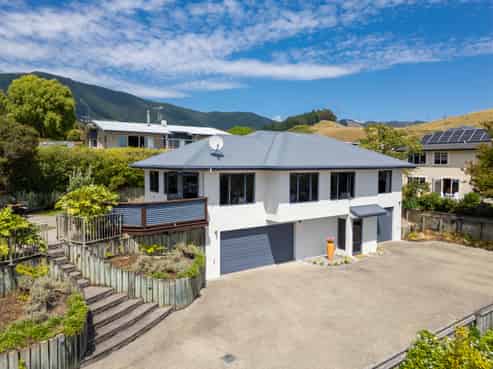 10 Aspen Place, Stoke