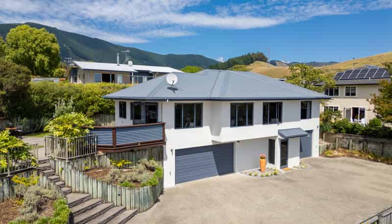 10 Aspen Place, Stoke