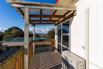 4/196 Kimbolton Road, Feilding