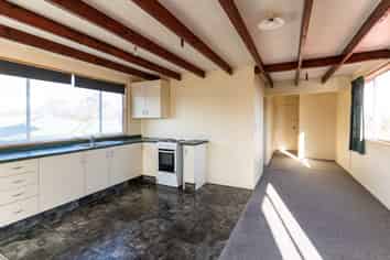 4/196 Kimbolton Road, Feilding