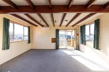 4/196 Kimbolton Road, Feilding