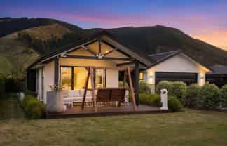 5A Huntaway Close, Stoke