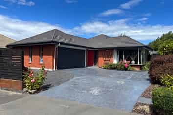 17 Showgate Ave, Sockburn