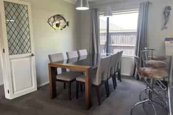 17 Showgate Ave, Sockburn