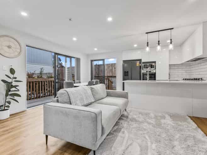 74D Jolson Road, Mount Wellington