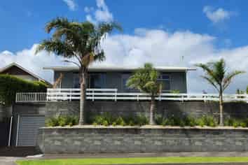 1/246 Courtenay Street, Strandon