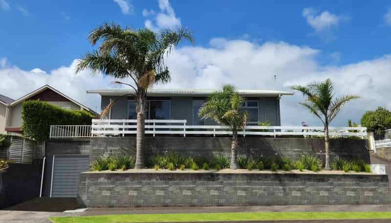 1/246 Courtenay Street, Strandon