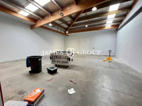 High Stud Warehouse off Lincoln Road | 7 Carparks
