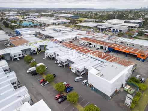 High Stud Warehouse off Lincoln Road | 7 Carparks