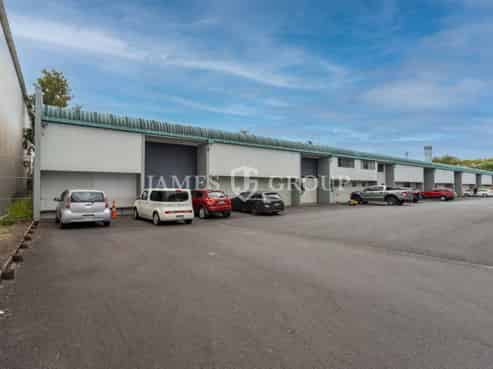 High Stud Henderson Warehouse + MPI Approved Yard