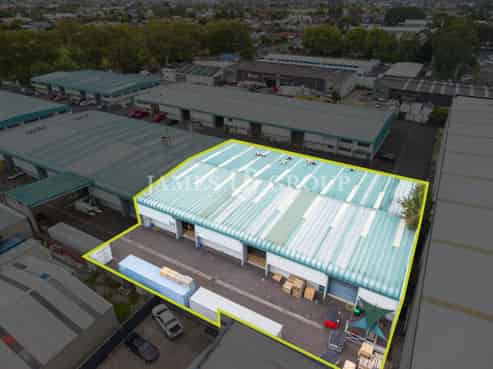 High Stud Henderson Warehouse + MPI Approved Yard