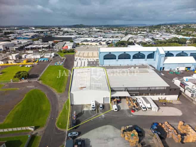 1,240sqm Warehouse - No Office