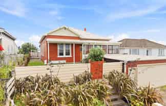 23 Ruapehu Street, Castlecliff