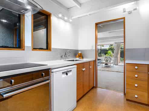 2/20 Bristol Street, Saint Albans