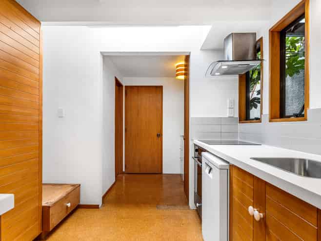 2/20 Bristol Street, Merivale