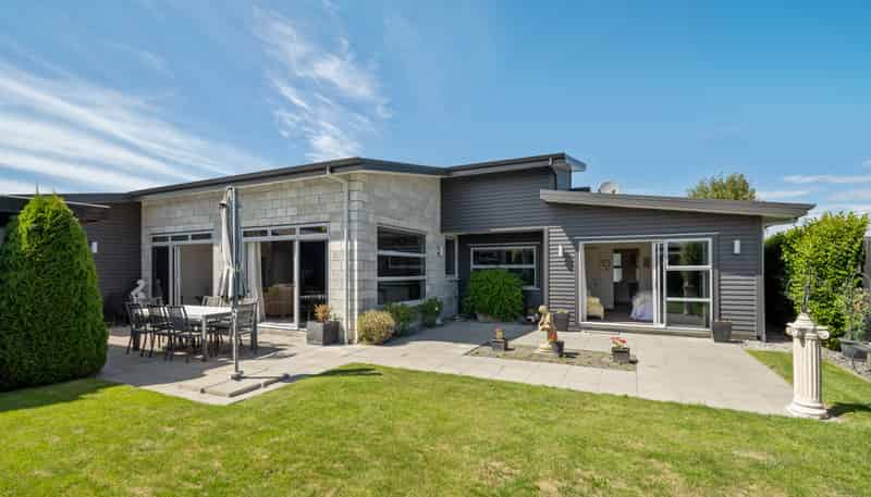 23 Covent Gardens, Springlands