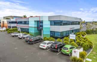 Commanding North Shore office (297.89sqm)