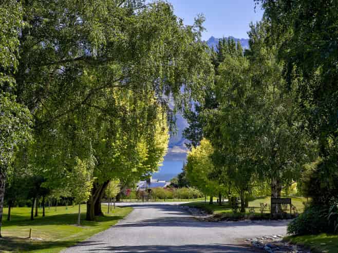 11 Carlin Creek Drive, Drift Bay