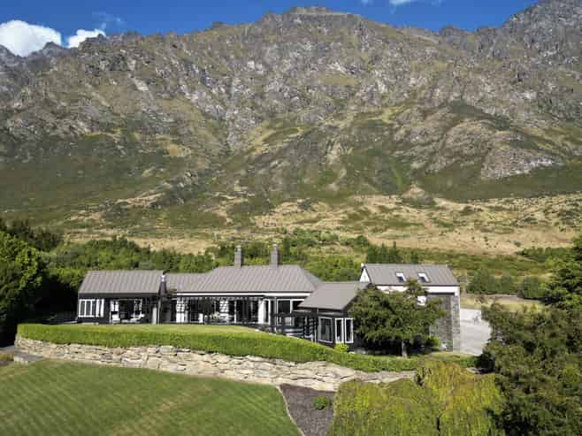 11 Carlin Creek Drive, Drift Bay