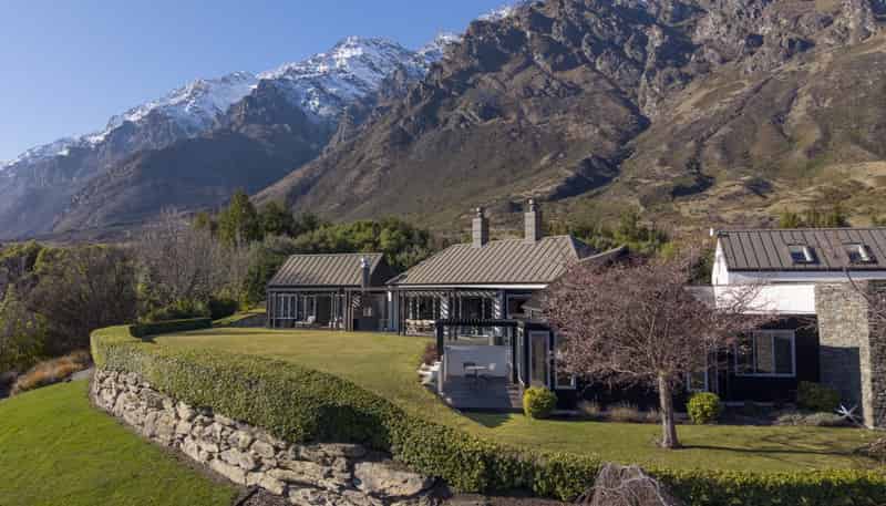11 Carlin Creek Drive, Drift Bay