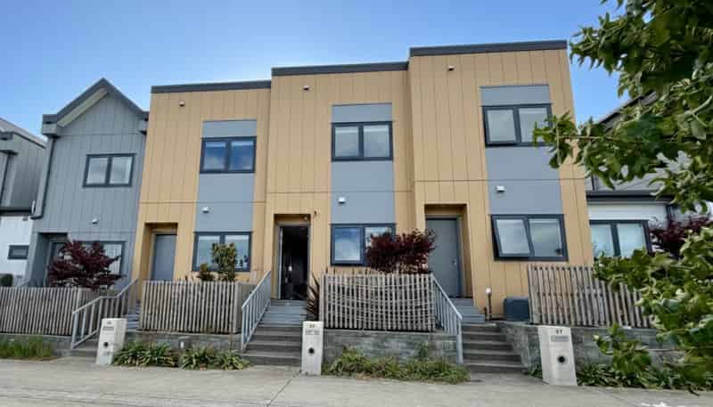 39 Otuwairoa Esplanade, Papakura