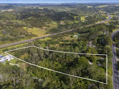 1232 East Coast Road, Redvale