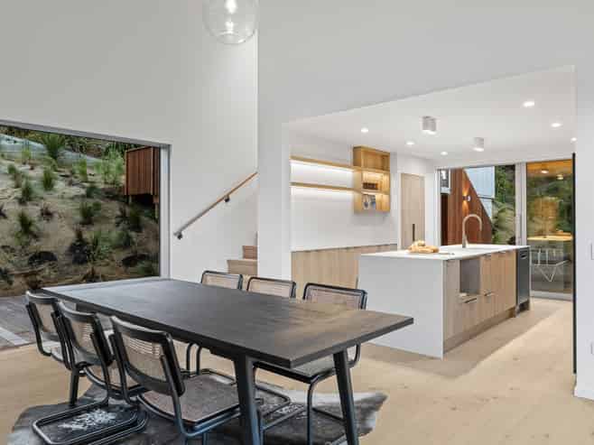 1 Oxenhope Road, Richmond Hill