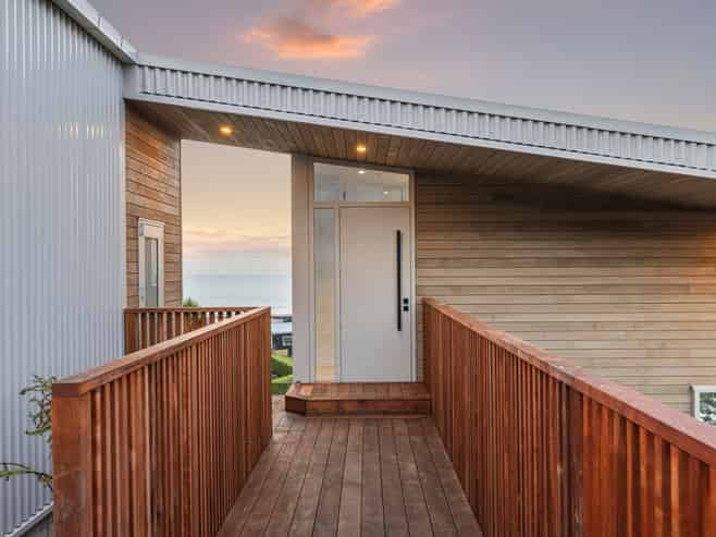 1 Oxenhope Road, Richmond Hill