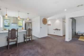 15 Bendrose Crescent, Wigram