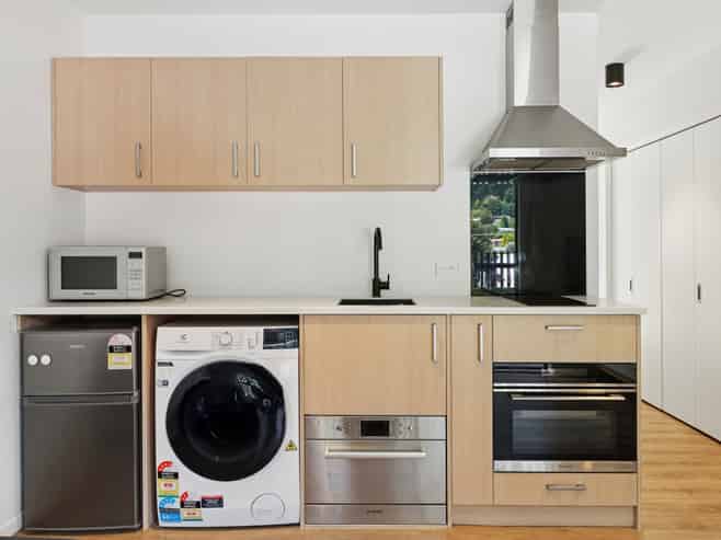 21B/135 Hallenstein Street, Queenstown