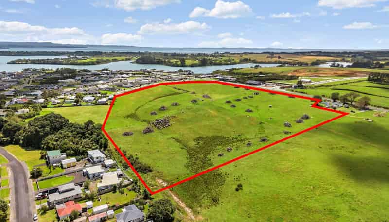 80 McLarin Road, Glenbrook