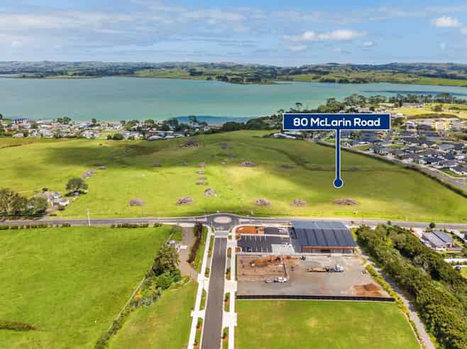 80 McLarin Road, Glenbrook