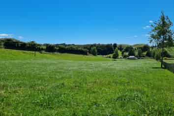 0n Lincoln Road, Inglewood