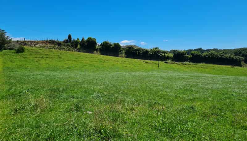 0n Lincoln Road, Inglewood