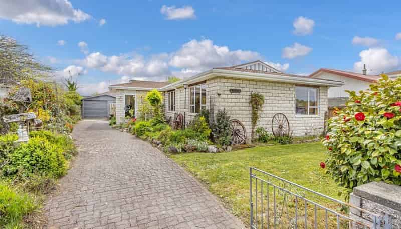 6 Sequoia Place, Parklands