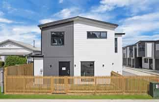 2/9-11 Albert Street, Otahuhu