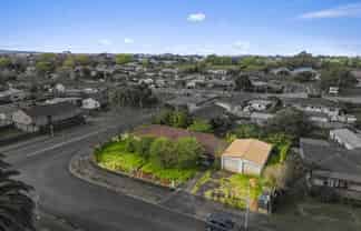 2 Tacon Place, Mangere