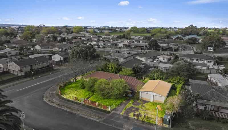 2 Tacon Place, Mangere