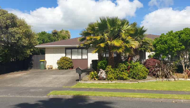 42 Barnhill Crescent, Papakura