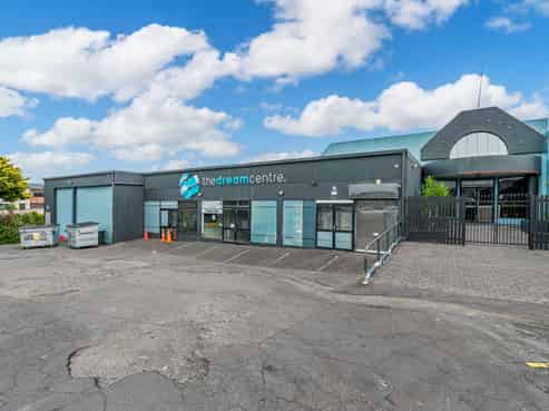 Land rich, under rented in central Papatoetoe