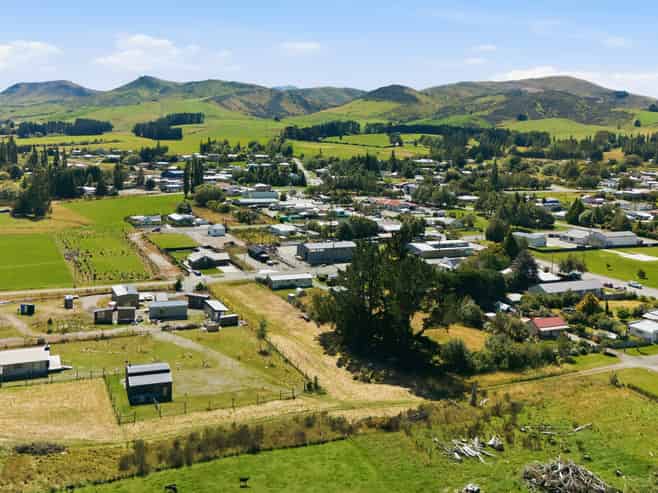 8 Tauna Street, Lumsden