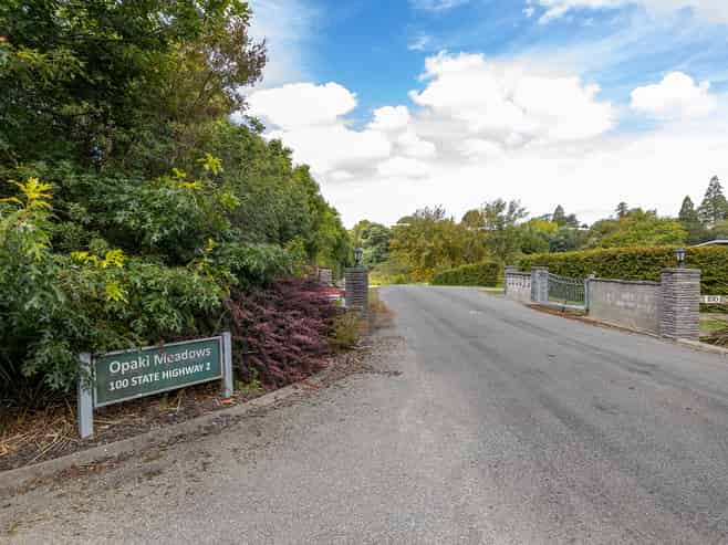 7 Opaki Meadows Lane, Opaki